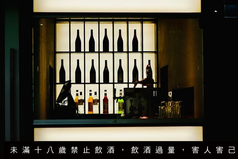 在肉大人每日精選六款「自然派葡萄酒」酒單。