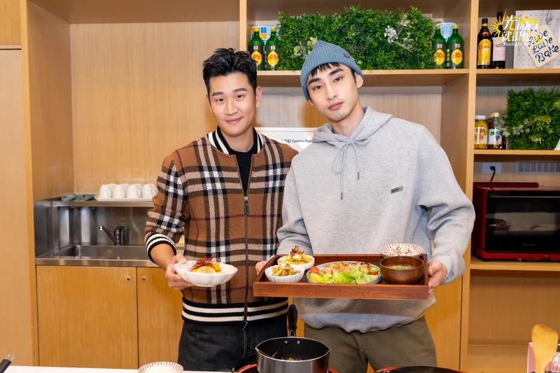 《光開門就很忙了》周興哲與章廣辰認默契不錯。