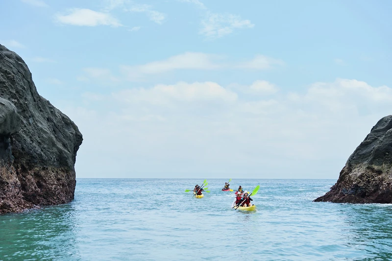「石雨傘」寧靜海灣。 「石雨傘」寧靜海灣。