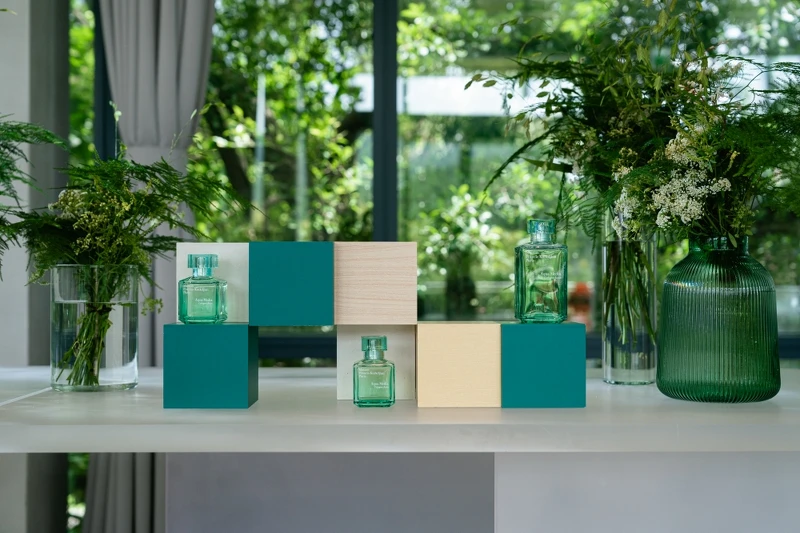 Maison Francis Kurkdjian中間之水古龍forte淡香精35ml,NT4,000、70ml,NT6,200、200ml,NT17,500 Maison Francis Kurkdjian中間之水古龍forte淡香精35ml,NT4,000、70ml,NT6,200、200ml,NT17,500