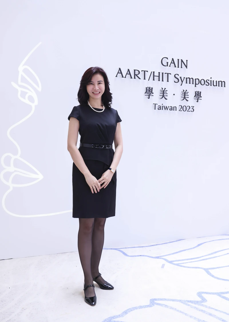 依定美時尚診所 林依吟醫師