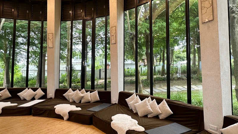 24小時提供茶水點心的圓形屋