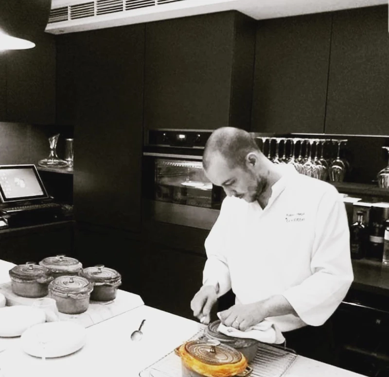 Chef Fabien認為，「疑惑」是廚房中最棒的武器跟工具。