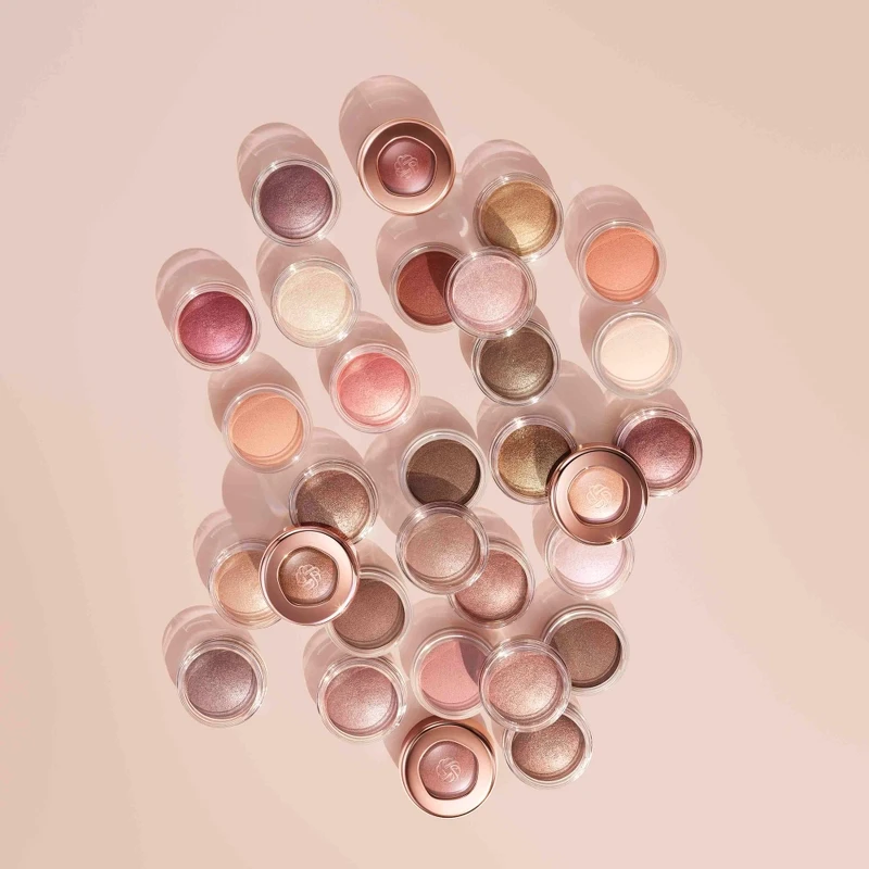 黛珂原色光漾眼彩凍情境。 黛珂原色光漾眼彩凍情境。