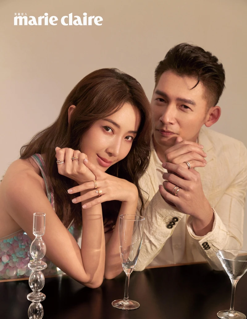 隋棠:亮片繡飾無袖上衣,Emporio Armani;(右手)Princess Tiara Heart訂婚鑽戒、Ribbon結婚對戒、A Mermaid in Love彩寶戒指、Rapunzel訂婚鑽戒;(左手)Magic Carpet戒指、Fiorello蛋白石戒指、Little Flower戒指,all by K.UNO。 温昇豪:白色襯衫、拼接剪裁西裝外套,John Varvatos ;米白色休閒西裝褲,Boss。 隋棠:亮片繡飾無袖上衣,Emporio Armani;(右手)Princess Tiara Heart訂婚鑽戒、Ribbon結婚對戒、A Mermaid in Love彩寶戒指、Rapunzel訂婚鑽戒;(左手)Magic Carpet戒指、Fiorello蛋白石戒指、Little Flower戒指,all by K.UNO。 温昇豪:白色襯衫、拼接剪裁西裝外套,John Varvatos ;米白色休閒西裝褲,Boss。