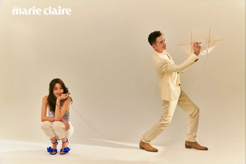 隋棠:亮片繡飾無袖上衣,Emporio Armani;白色西裝褲,Boss;緞面繫帶高跟鞋,Ferragamo;珠寶鑽戒,all by K.UNO。 温昇豪:白色襯衫、拼接剪裁西裝外套、麂皮短靴,all by John Varvatos ;米白色休閒西裝褲,Boss;珠寶鑽戒,all by K.UNO。 隋棠:亮片繡飾無袖上衣,Emporio Armani;白色西裝褲,Boss;緞面繫帶高跟鞋,Ferragamo;珠寶鑽戒,all by K.UNO。 温昇豪:白色襯衫、拼接剪裁西裝外套、麂皮短靴,all by John Varvatos ;米白色休閒西裝褲,Boss;珠寶鑽戒,all by K.UNO。