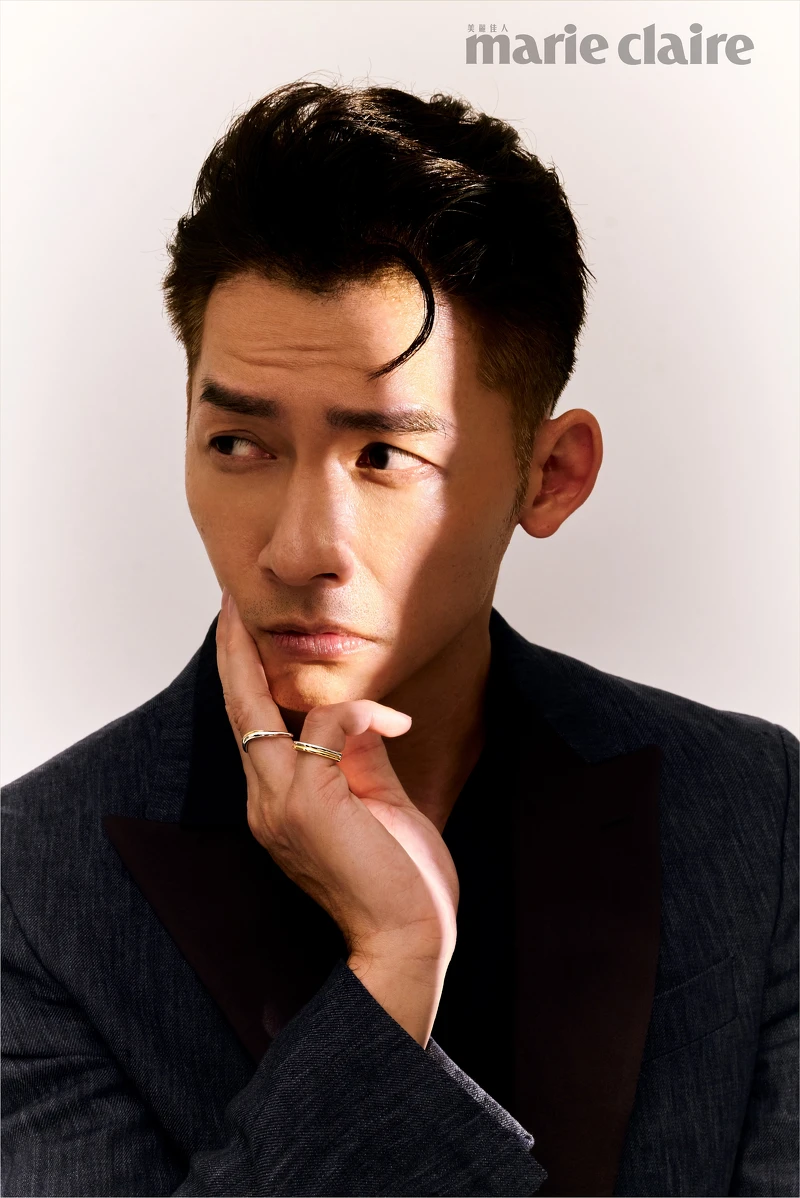 西裝外套,Boss;珠寶鑽戒,all by K.UNO。 西裝外套,Boss;珠寶鑽戒,all by K.UNO。