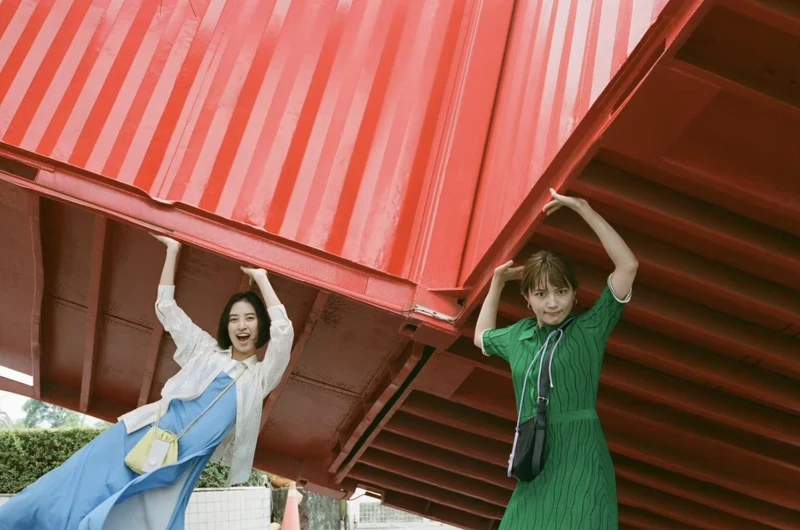 川口春奈、岡本梓 台灣旅行 川口春奈、岡本梓 台灣旅行