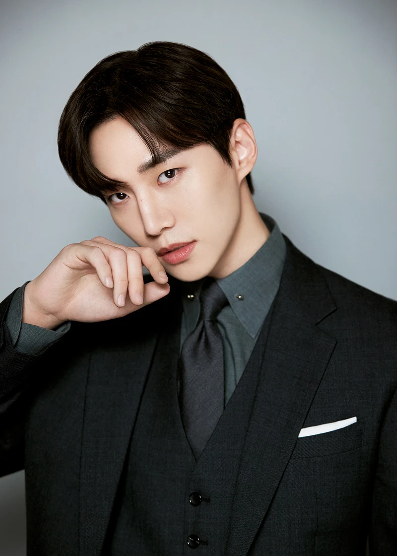 《歡迎來到王之國》李俊昊飾演具元