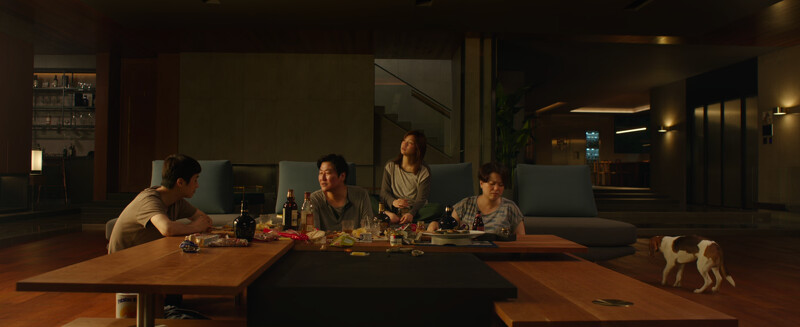 《寄生上流》內外結構裝潢 《寄生上流》內外結構裝潢