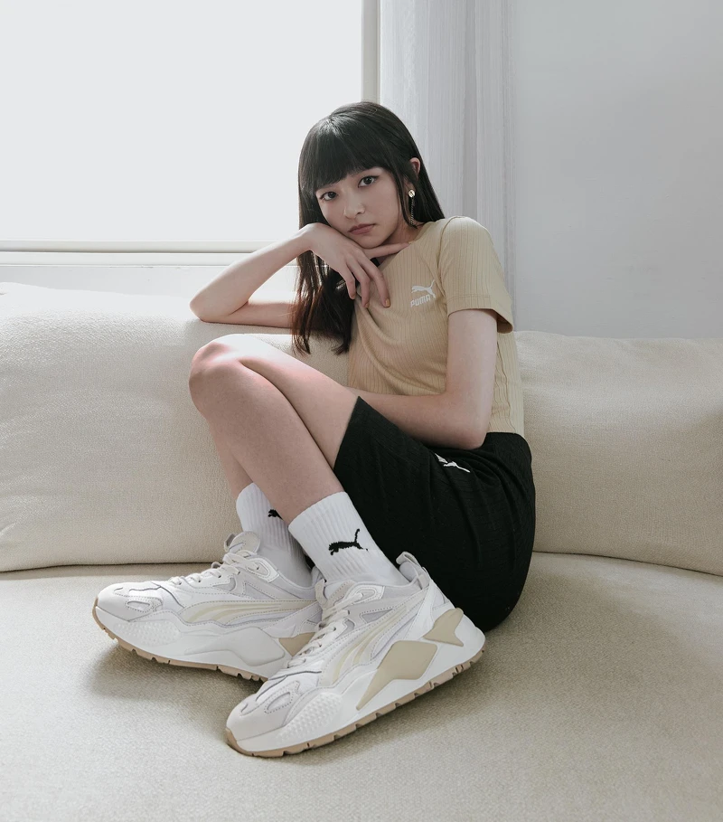 流行系列Classics羅紋合身短袖T恤，NT1,180、PUMA NOS跳豹半統襪，NT160、PUMA RS-X Selflove Wns鞋款，NT4,280。