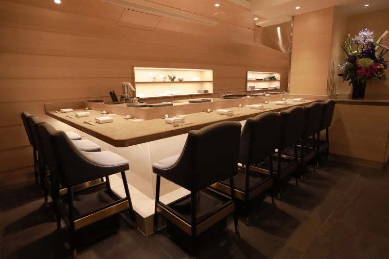 壽司芳台北店空間，高雅大器。