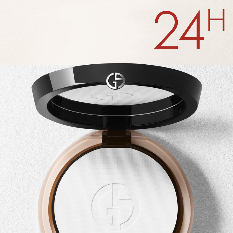 亞曼尼【超持妝絲絨控油蜜粉餅】NTD$2,700 亞曼尼【超持妝絲絨控油蜜粉餅】NTD$2,700