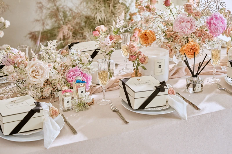 Jo Malone London婚芳盛宴依照新人喜好、禮服款式到婚宴香氣場佈提供專業建議。