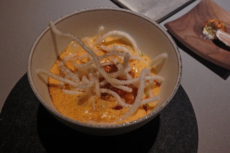 精彩的「高雄」表現了港都最在地的飲食文化。 精彩的「高雄」表現了港都最在地的飲食文化。