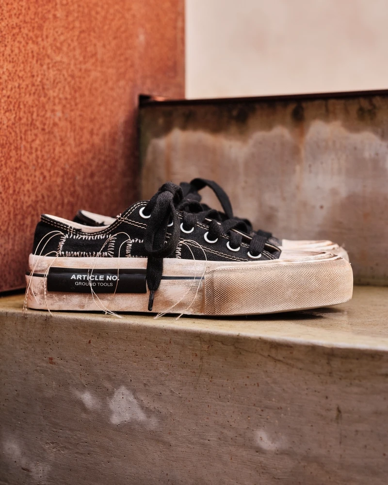 BLACK DIRTY PATCHWORK LO-CUT VULCANIZED 黑色鞋款 NT.8,680