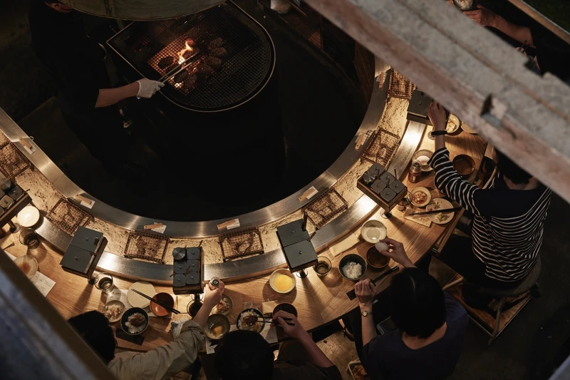 劇場式座位安排。