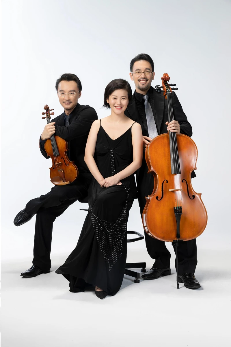 奇美音樂節「銀幕上的古典音樂」,邀請南臺灣鋼琴三垂奏演出。(誠品表演廳提供) 奇美音樂節「銀幕上的古典音樂」,邀請南臺灣鋼琴三垂奏演出。(誠品表演廳提供)