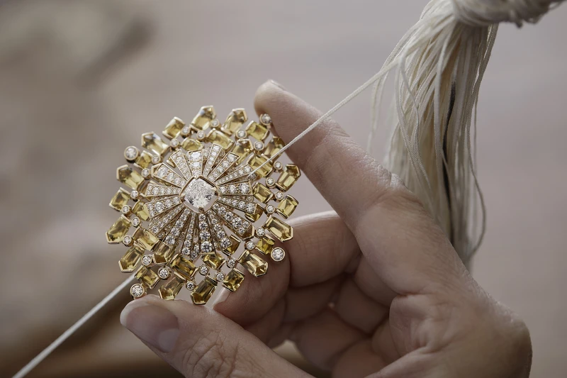 Tweed Byzance 胸針工藝步驟 Tweed Byzance 胸針工藝步驟