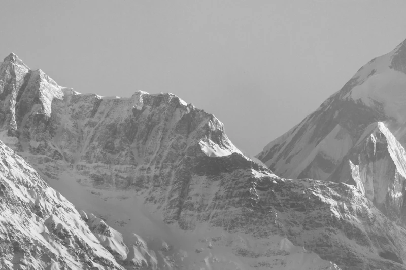 HIMA JOMO香水情境照。