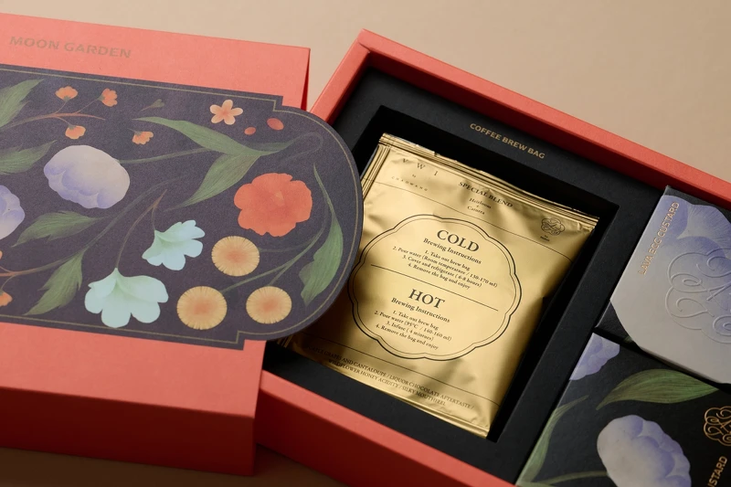 咖啡皆採濾泡包，有著易於攜帶的設計。