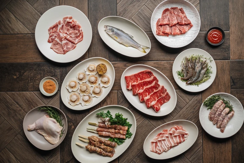 WILDWOOD 原木燒烤餐廳同時推出「米其林星廚烤肉組」。