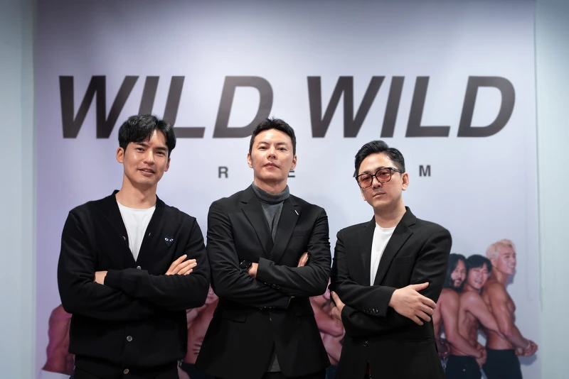  由左至右：理事 崔鎔鎭、代表 吳浚錫、PD 鄭石奉