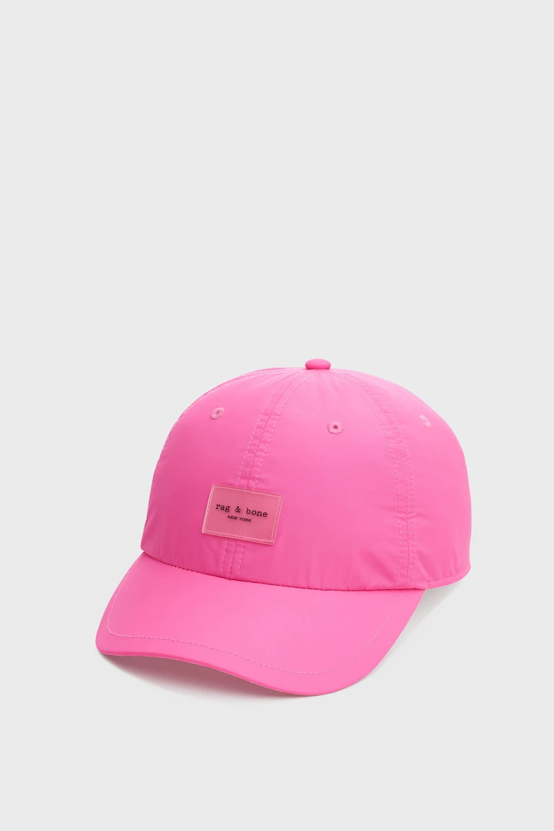 rag & bone 螢光粉 ADDISON 棒球帽,NT4,000。 rag & bone 螢光粉 ADDISON 棒球帽,NT4,000。