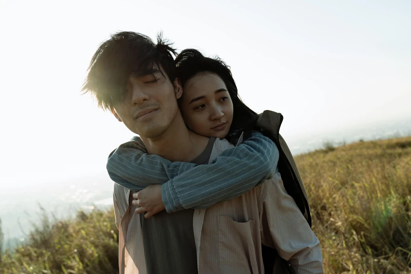 《地獄里長》陳昊森(左)與李沐初次合作演夫妻,劇中的淒美愛情令人動容 《地獄里長》陳昊森(左)與李沐初次合作演夫妻,劇中的淒美愛情令人動容