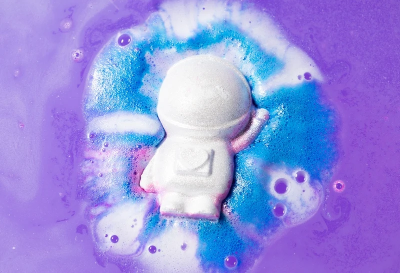 LUSH小太空人汽泡彈200g,NT320 LUSH小太空人汽泡彈200g,NT320