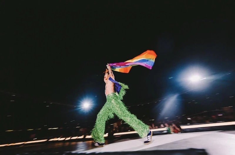 截取自Harry Styles IG：@harrystyles