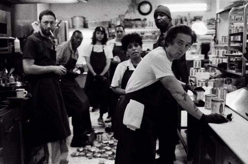 Disney+《大熊餐廳》第二季由原班人馬共同演出。