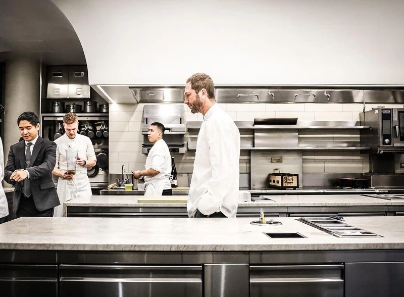 第二季在餐廳拍攝現場。