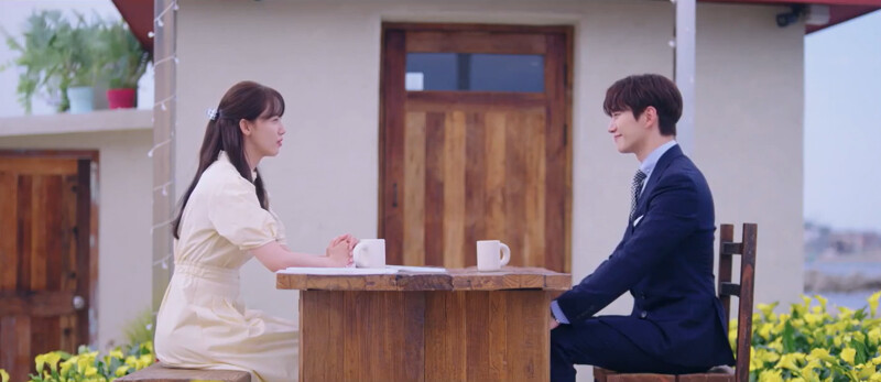 嗣朗面試本部長,本部長以「真誠笑容」,獲得假日工讀生一職 嗣朗面試本部長,本部長以「真誠笑容」,獲得假日工讀生一職