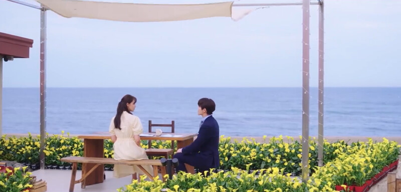 本部長請求人生面試,跪地求婚,希望能應徵上老公一職 本部長請求人生面試,跪地求婚,希望能應徵上老公一職