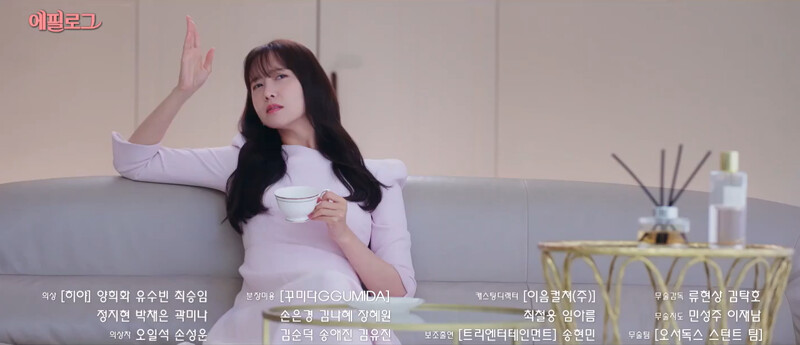 嗣朗好整以暇坐在婚紗試衣間外喊著「下一套」 嗣朗好整以暇坐在婚紗試衣間外喊著「下一套」