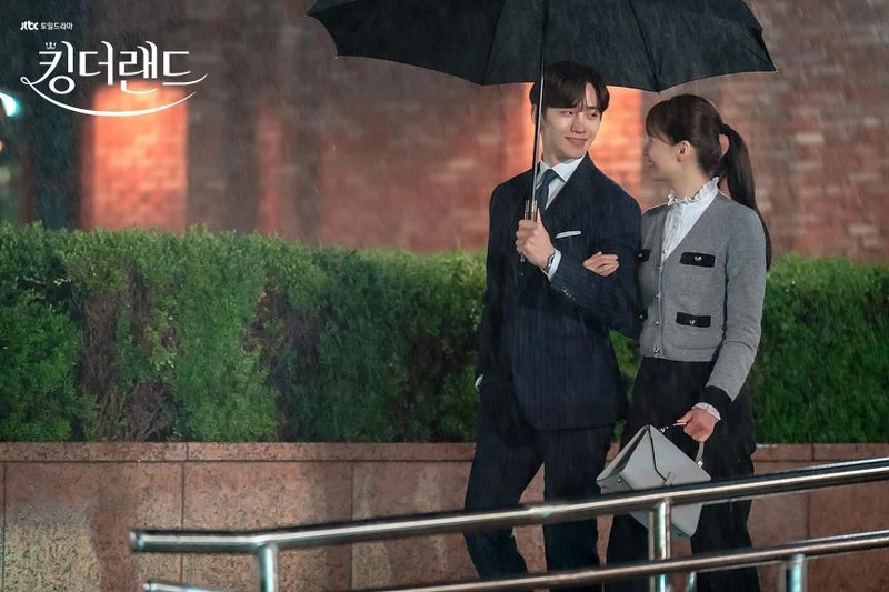 本部長是嗣朗隨時的幫助,隨伺在側暖到不行 本部長是嗣朗隨時的幫助,隨伺在側暖到不行