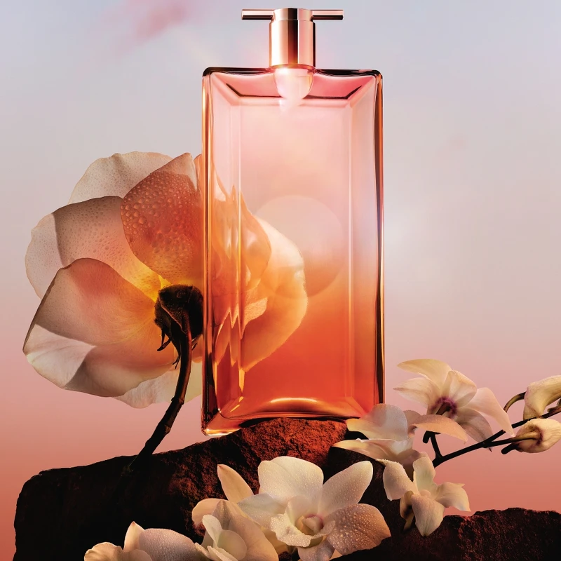 蘭蔻IDOOLE唯我香水玫瑰花香25ml,NT2,000、50ml,NT3,400、100ml,NT 5,000 蘭蔻IDOOLE唯我香水玫瑰花香25ml,NT2,000、50ml,NT3,400、100ml,NT 5,000