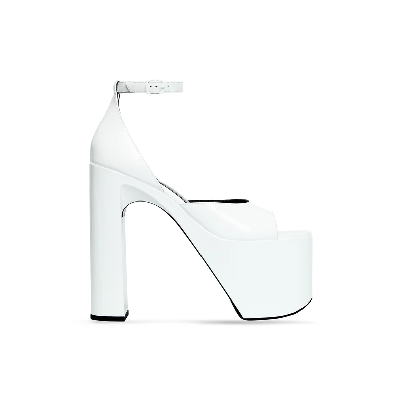 Balenciaga 高跟鞋，價格店洽。