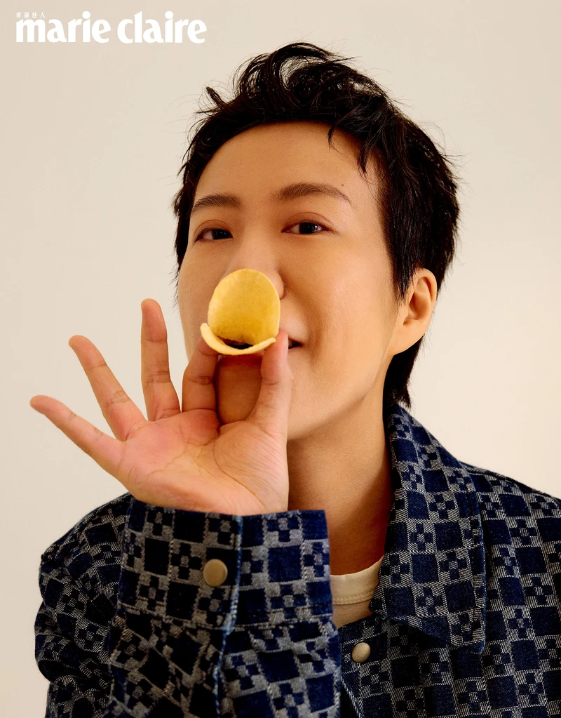 橘色漸層踢恤，agnès b.。