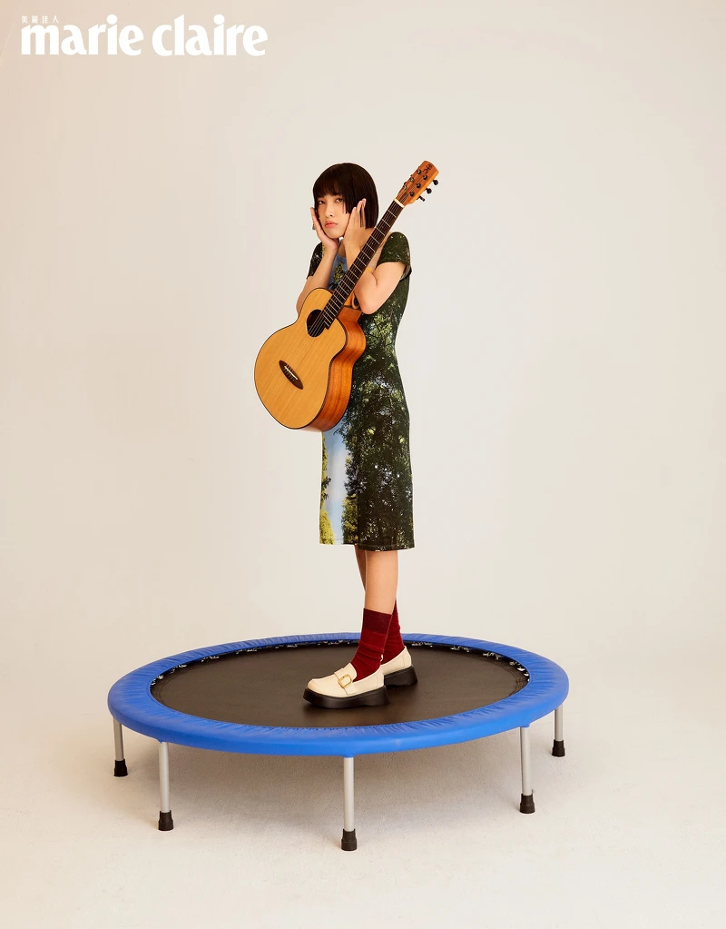 印花連身洋裝，agnès b.。