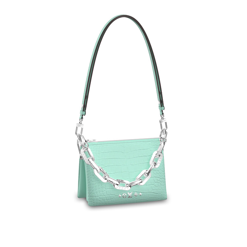 【亞特蘭提斯藍Atlantis Blue】Coussin BB NT$735,000。 【亞特蘭提斯藍Atlantis Blue】Coussin BB NT$735,000。