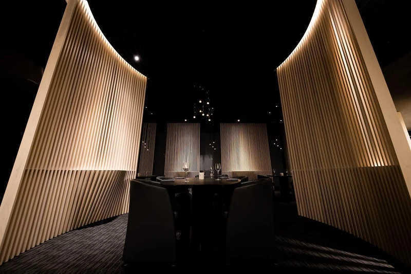 芝加哥米其林二星餐廳「Ever」。