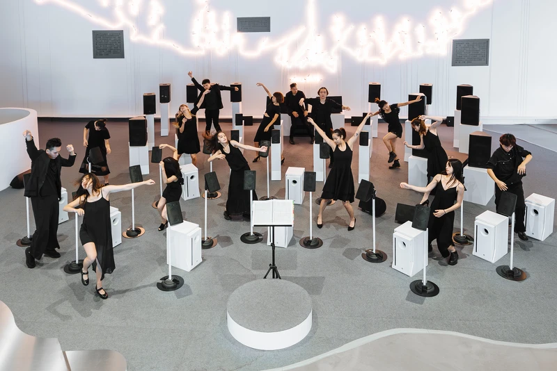 《跳一首曲》以聲響實驗樂曲啟動身體演繹音符及旋律