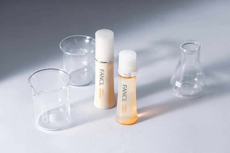 FANCL 膠原豐盈系列情境照。 FANCL 膠原豐盈系列情境照。