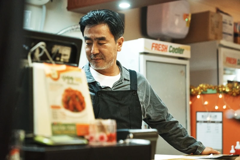 《Moving異能》柳承龍再度飾演炸雞店老闆 《Moving異能》柳承龍再度飾演炸雞店老闆