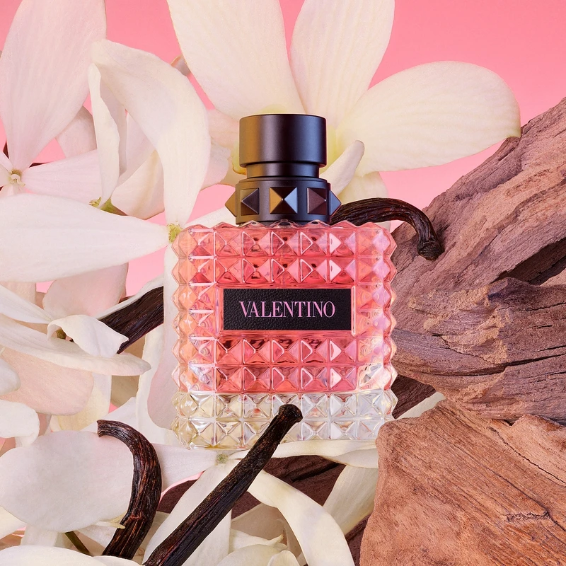 Valentino BORN IN ROMA DONNA訂製羅馬女香10ml，NT1,100、30ml，NT2,650、50ml，NT3,900、100ml，NT5,200
