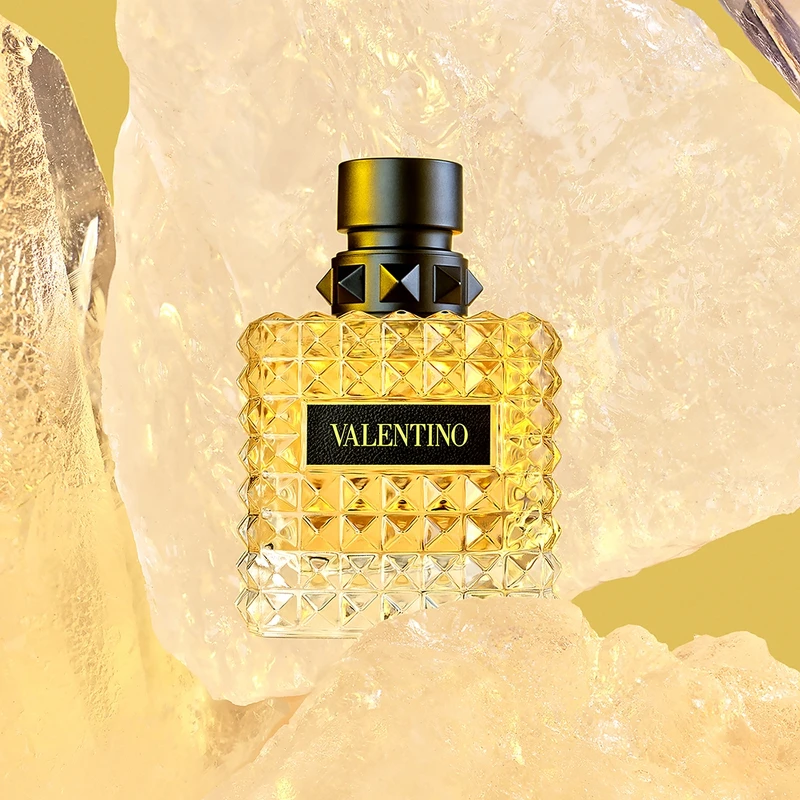 Valentino BORN IN ROMA DONNA YELLOW DREAM訂製羅馬女香YELLOW DREAM 10ml，NT1,100、30ml，NT2,650、50ml，NT3,900、100ml，NT5,200