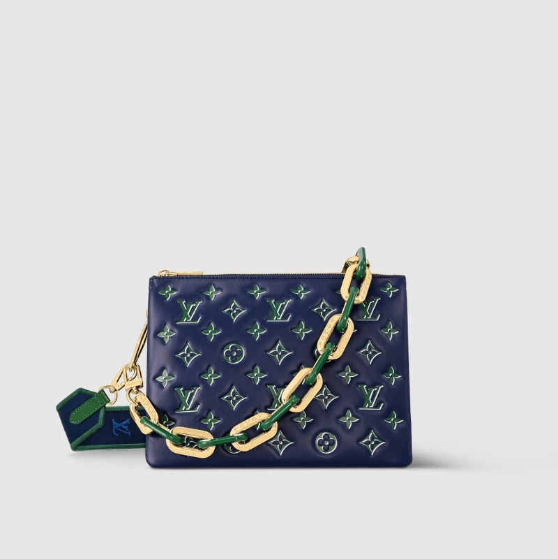 Louis Vuitton Coussin PM NT$164,000。 Louis Vuitton Coussin PM NT$164,000。