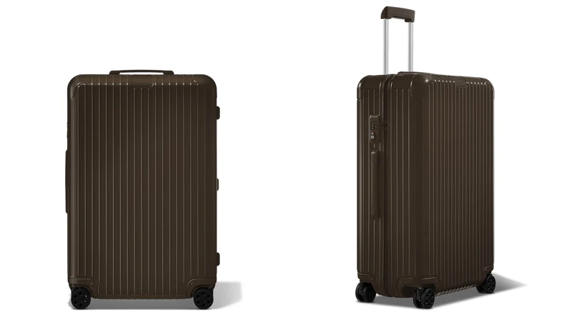 RIMOWA Essential Check-In L Cedar 雪松木行李箱 NT$38,200。 RIMOWA Essential Check-In L Cedar 雪松木行李箱 NT$38,200。